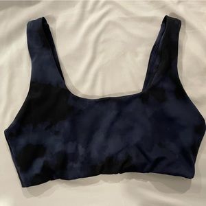 GapFit Studio Sports Bra - M